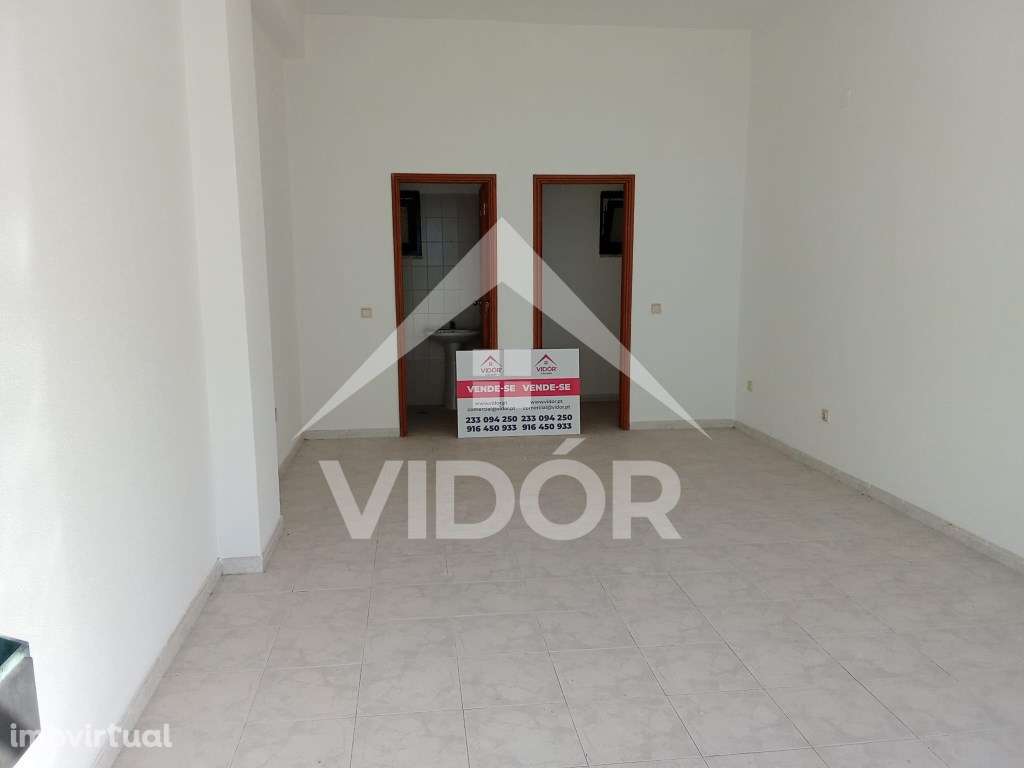 Loja com 31m2 no Mercado Municipal da Baixa da Banheira - Grande imagem: 3/6