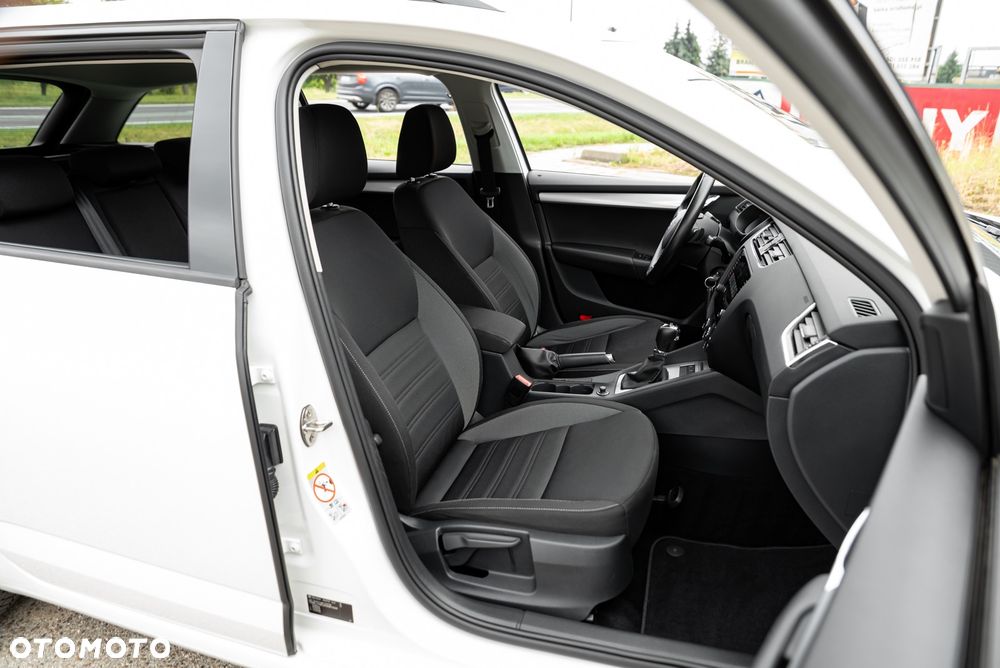 Skoda Octavia 2.0 TDI 4x4 DSG Style - 22