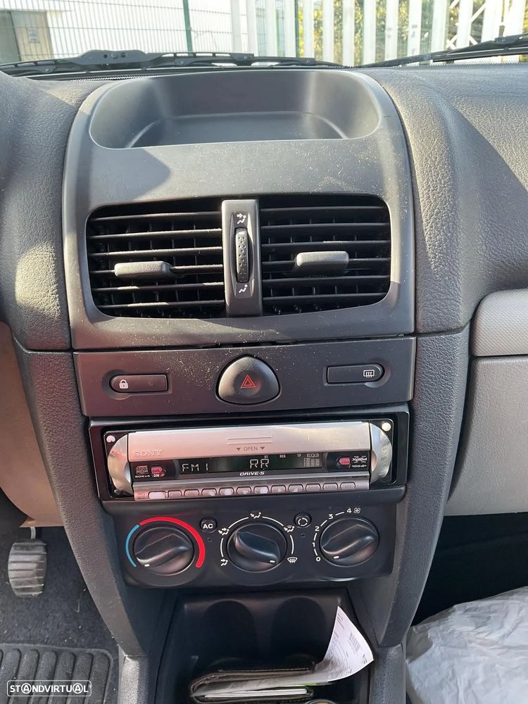 Renault Clio 1.5 dCi Confort Dynamique - 22
