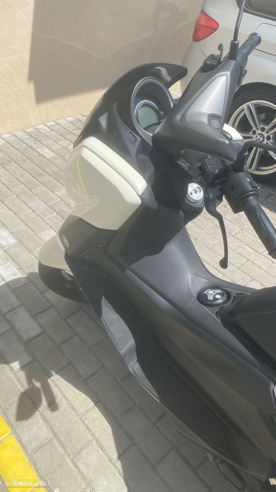 Yamaha NMAX - 5
