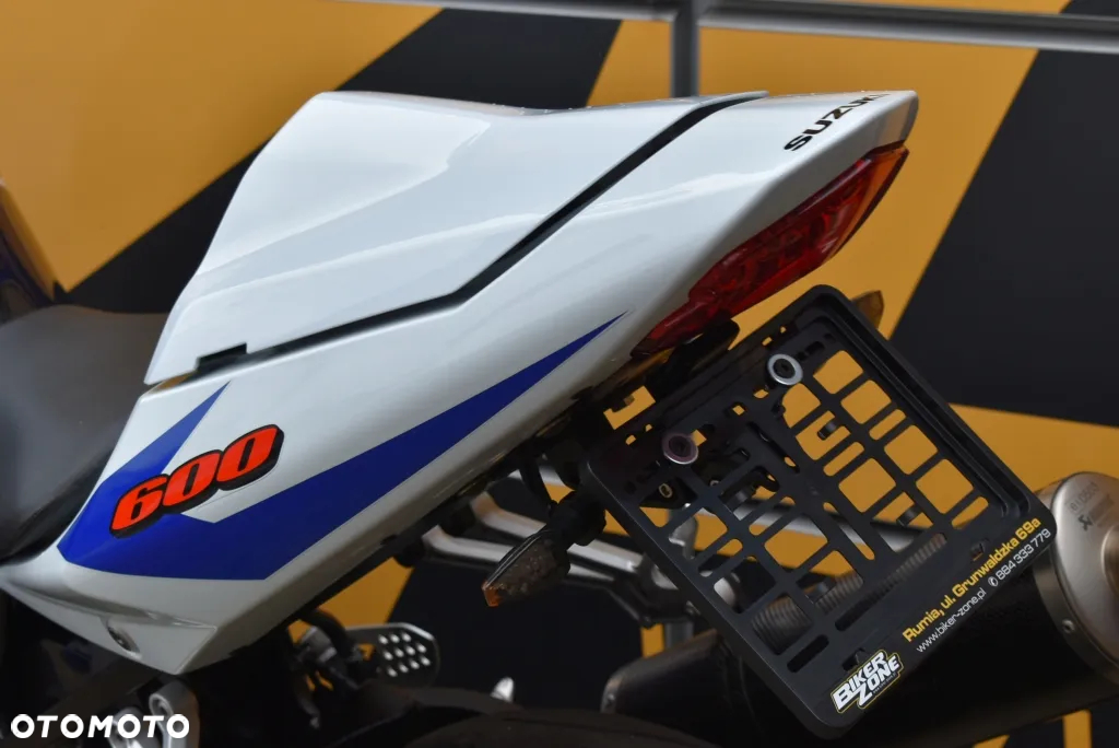 Suzuki GSX-R - 15