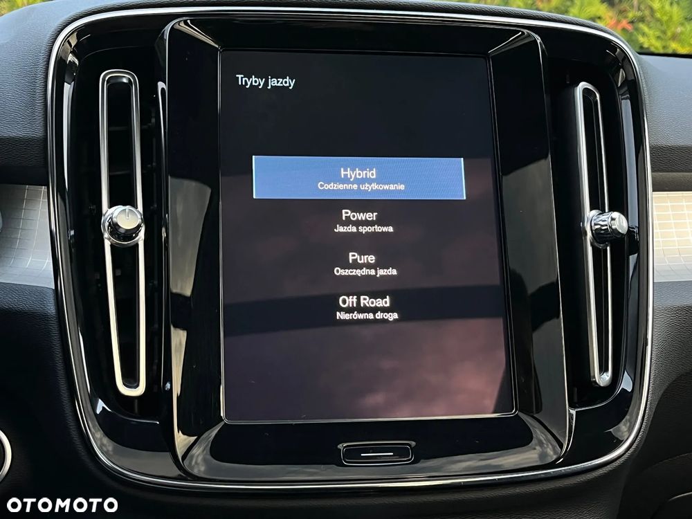 Volvo XC 40 - 33