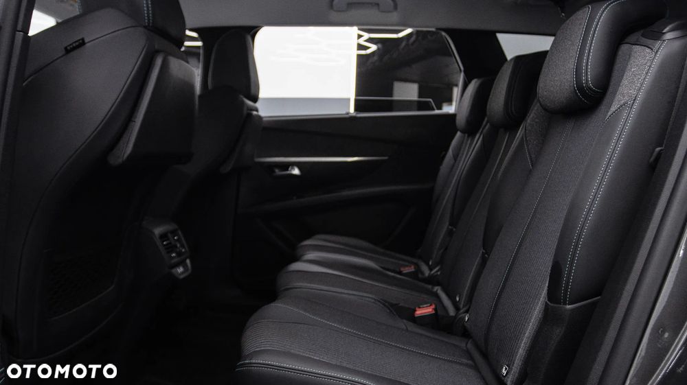 Peugeot 5008 2.0 BlueHDi Allure S&S EAT8 - 20