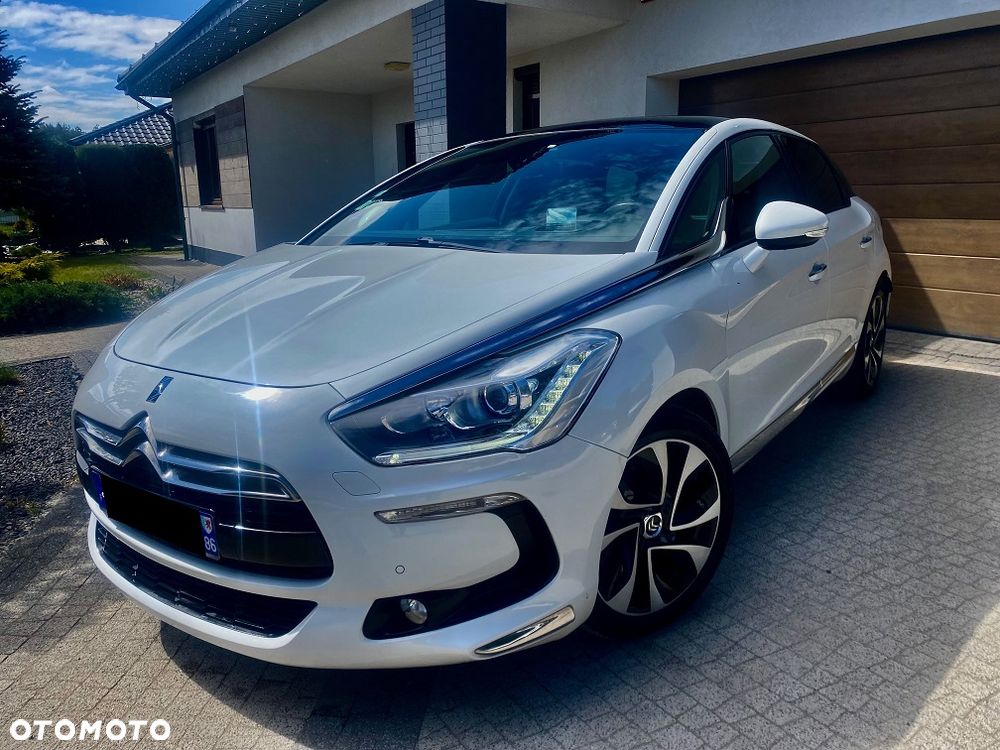 Citroën DS5 THP 155 SoChic - 2