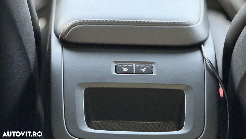 Volvo XC 60 T8 Twin Engine AWD Inscription - 33