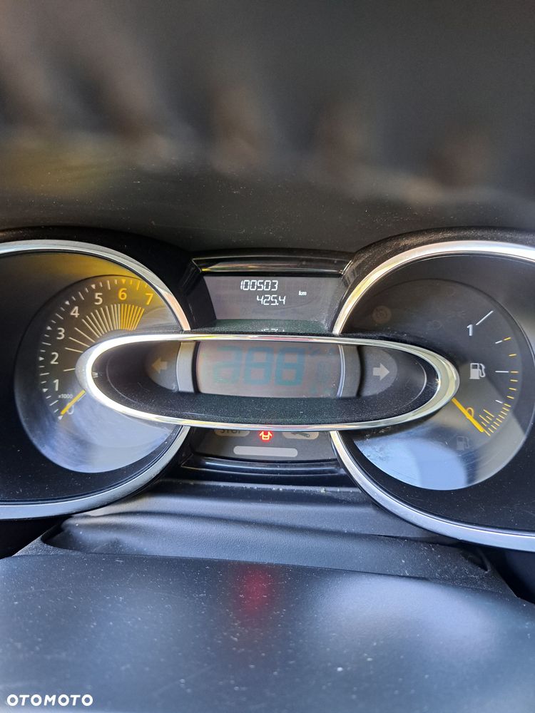 Renault Clio - 8