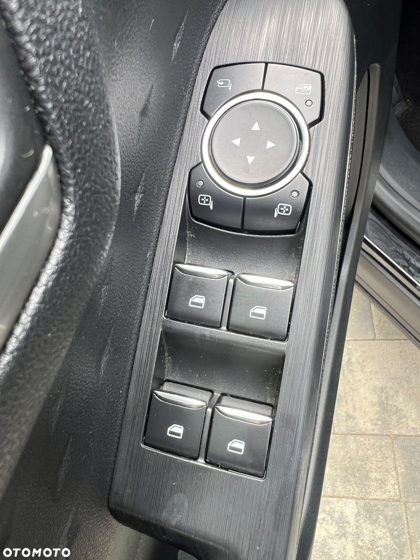 Ford Kuga 2.0 EcoBlue 4x4 TITANIUM - 31