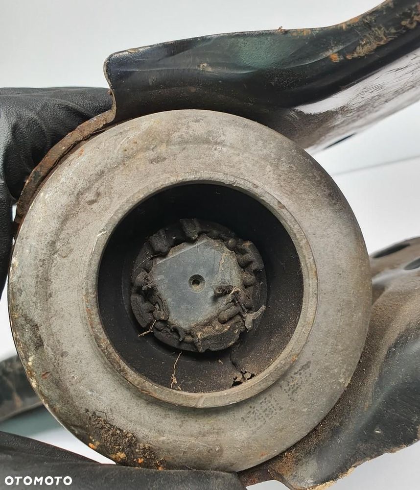 WAHACZ LEWY PRZÓD PRZEDNI VOLVO V70 III 6G9N-3A052-BP - 2