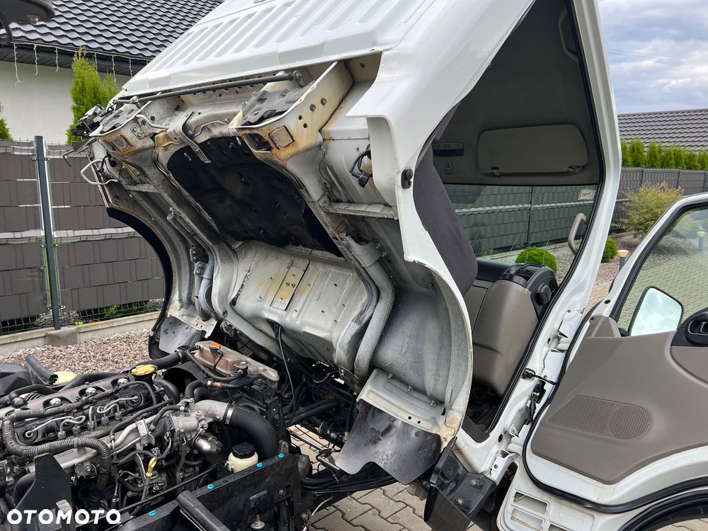 Renault Maxity - 3