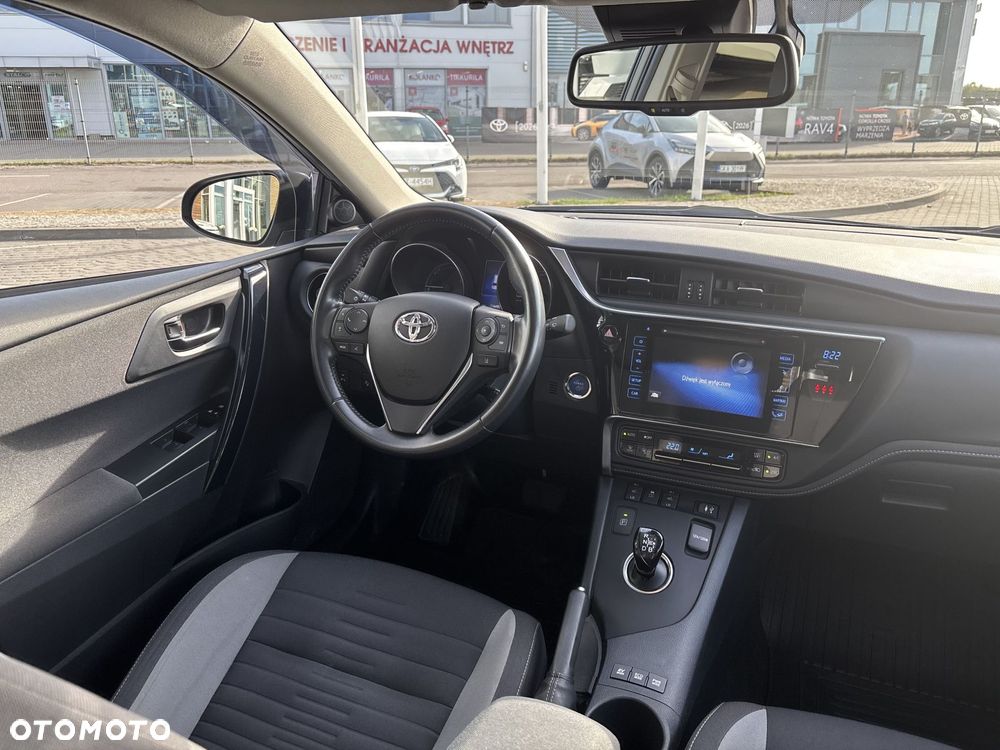 Toyota Auris - 14