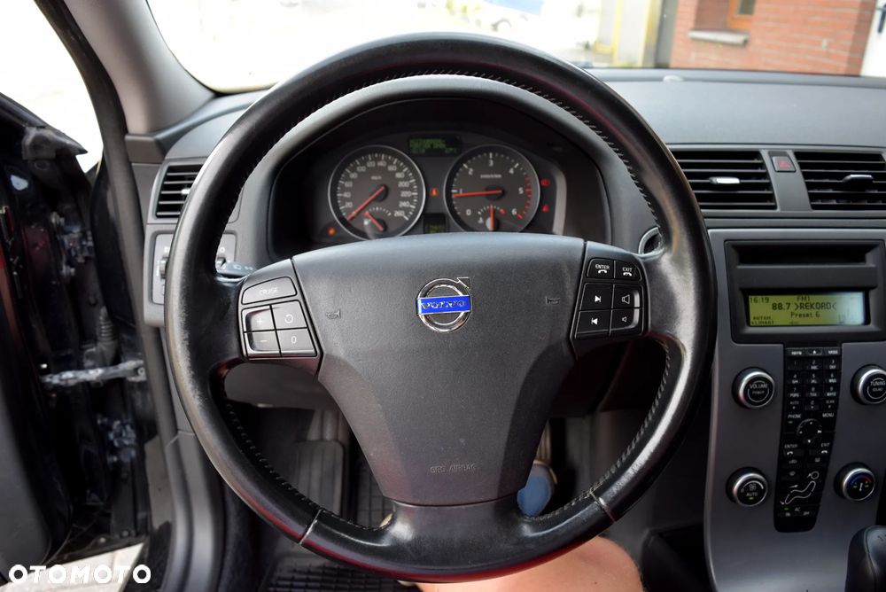 Volvo V50 1.6D DPF DRIVe Kinetic - 19