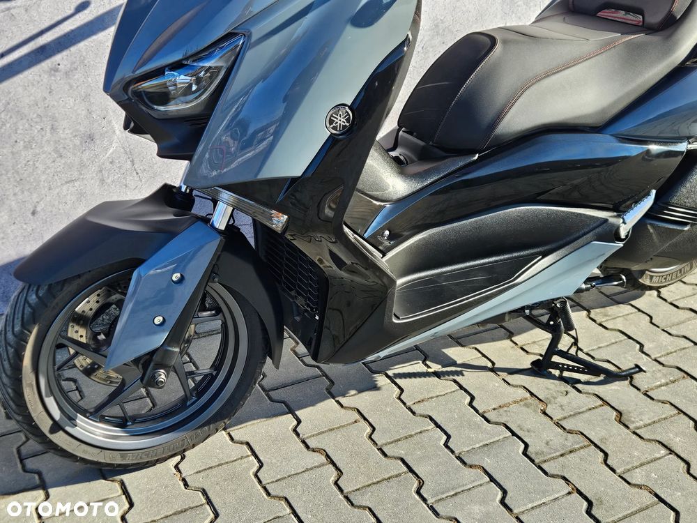 Yamaha X-max - 10