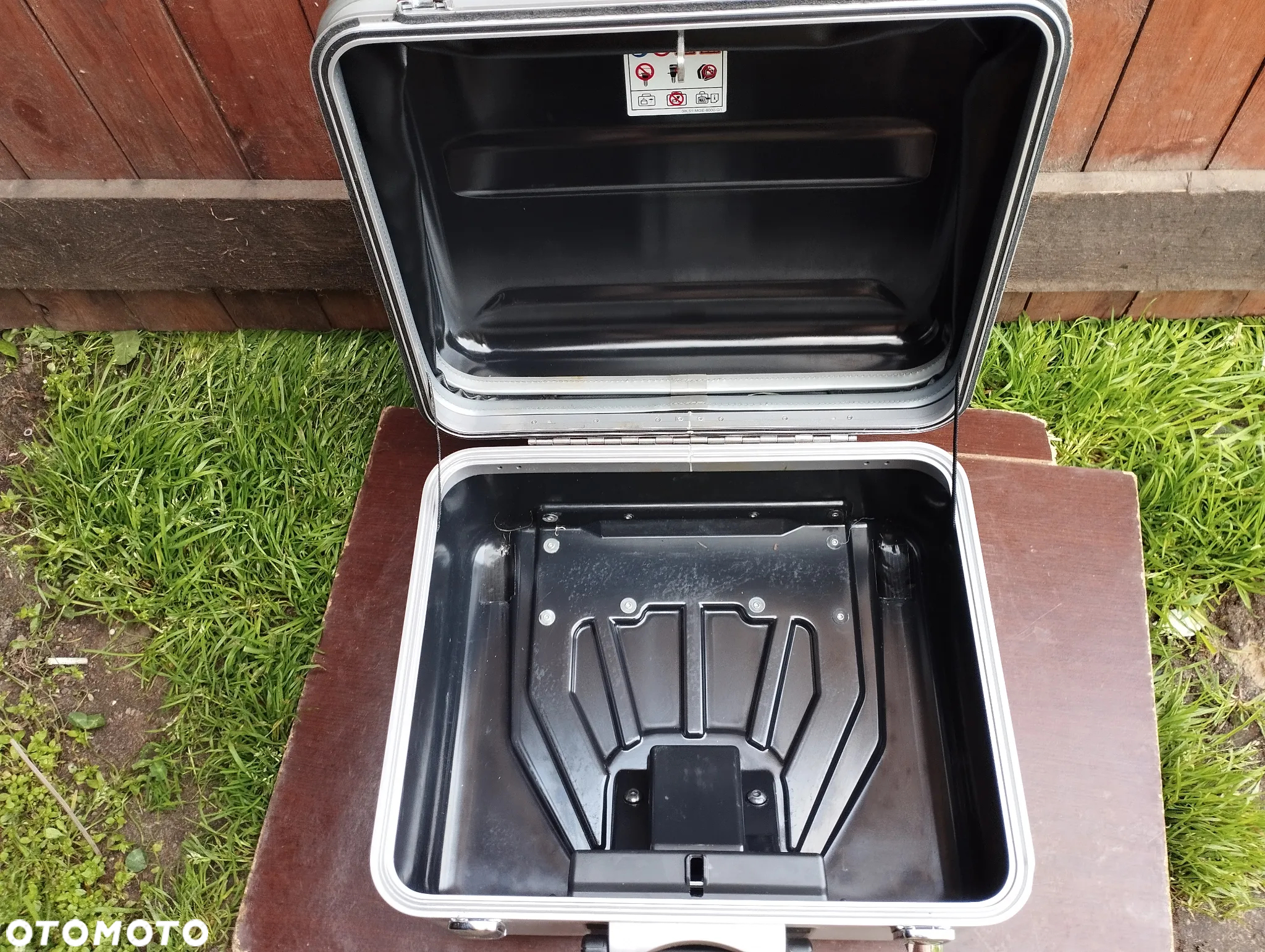 Honda VFR1200X crosstourer kufer centralny - 11