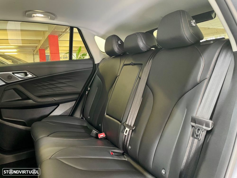 MG EHS 1.5 T-GDI Plug-in Hybrid Luxury - 32