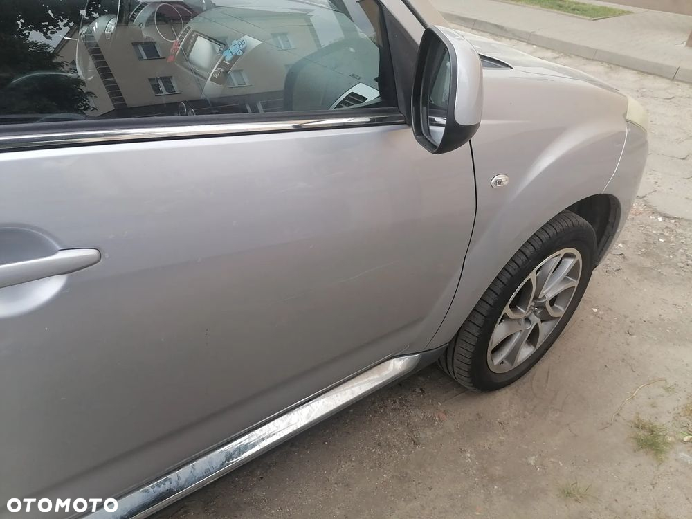 Citroën C-Crosser 2.2 HDi Exclusive - 13