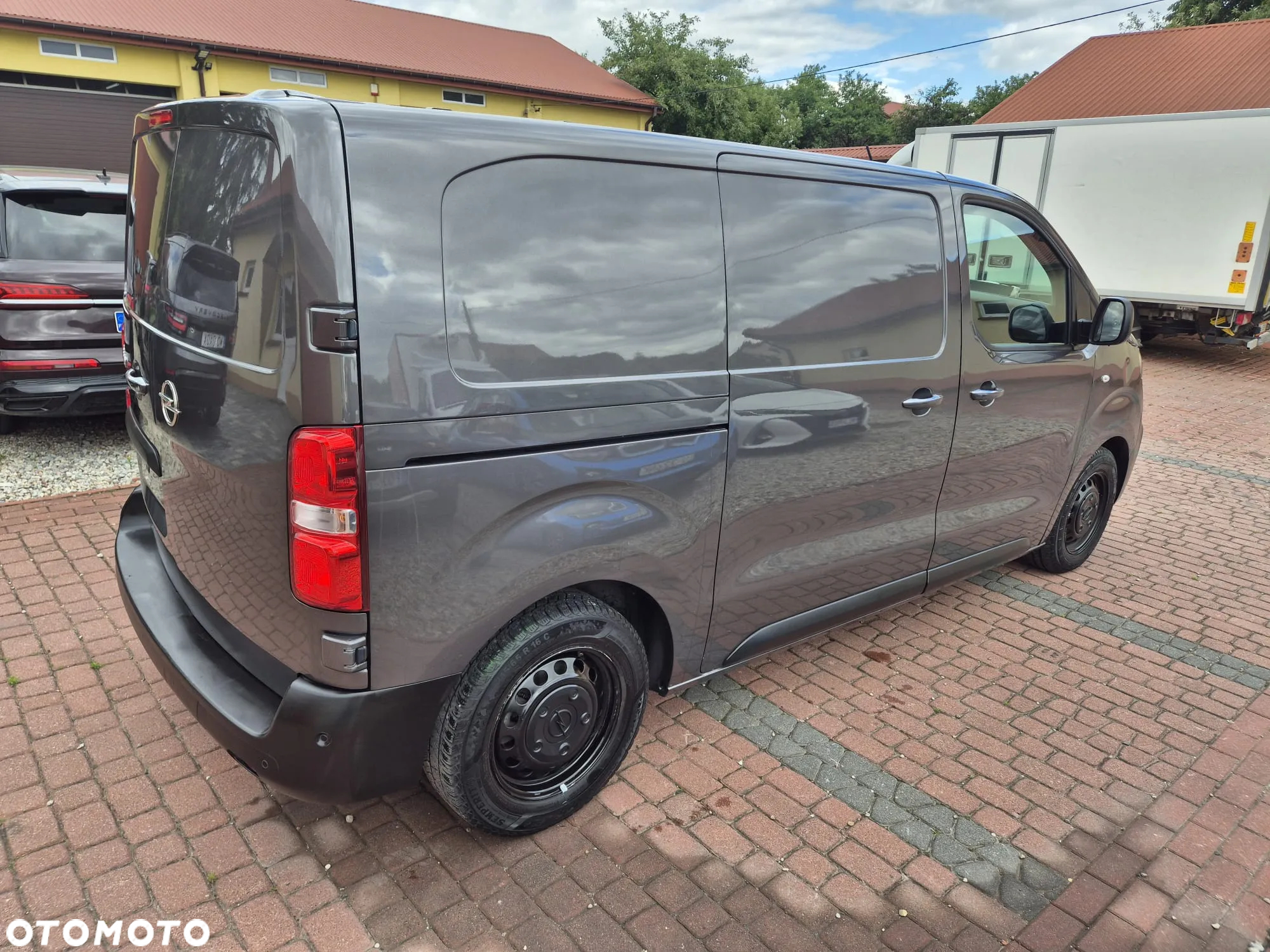 Opel VIVARO 2.0 Automat - 13
