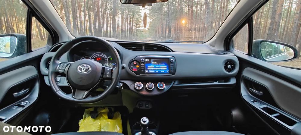 Toyota Yaris - 7
