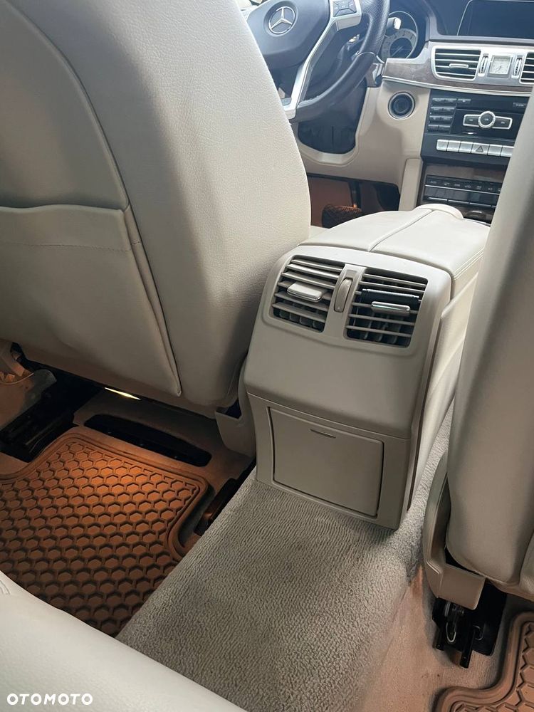 Mercedes-Benz Klasa E 350 4Matic 7G-TRONIC - 18