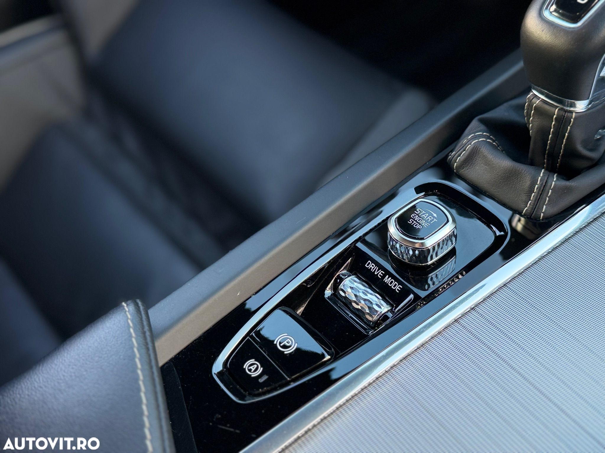 Volvo S60 T4 R-Design - 24