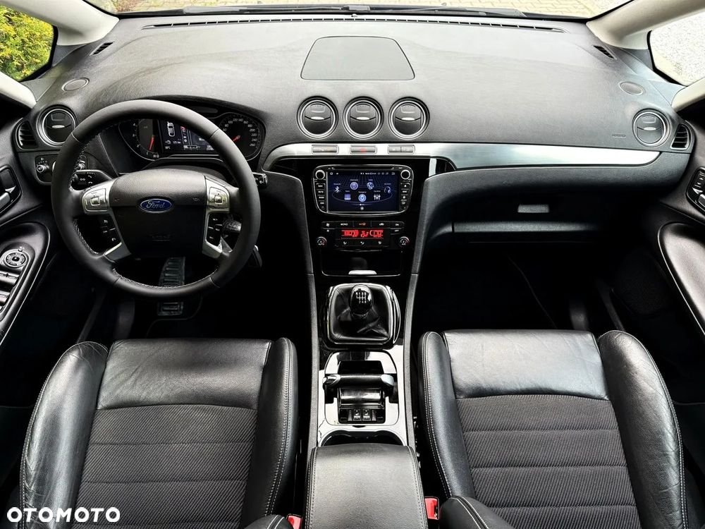 Ford S-Max - 24