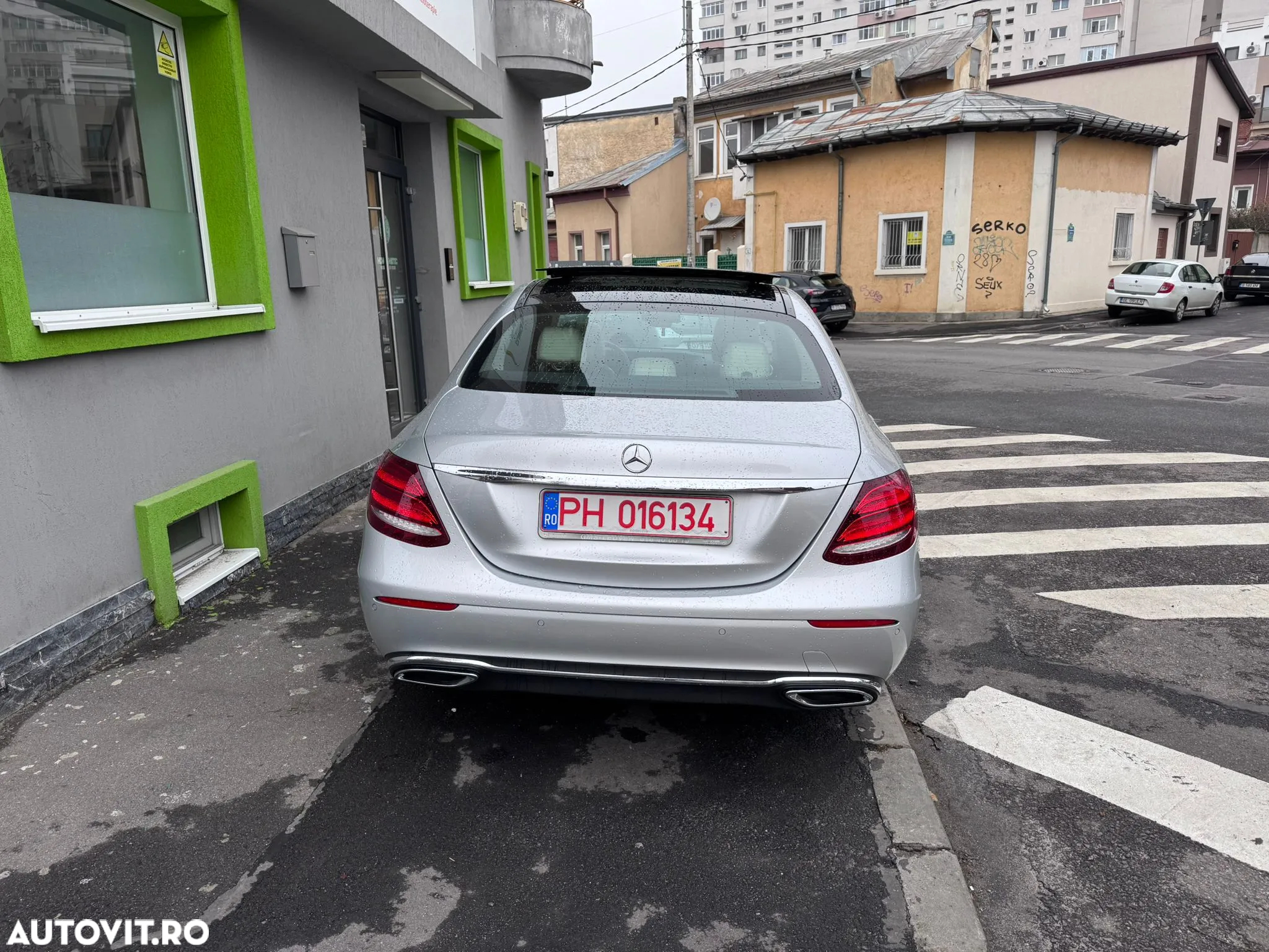 Mercedes-Benz E 200 d 9G-TRONIC - 35