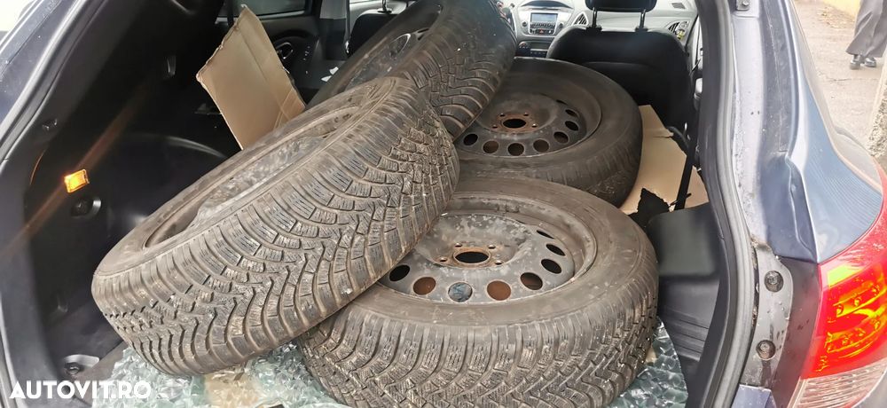 Hyundai ix35 2.0 CRDI 4WD Premium - 9