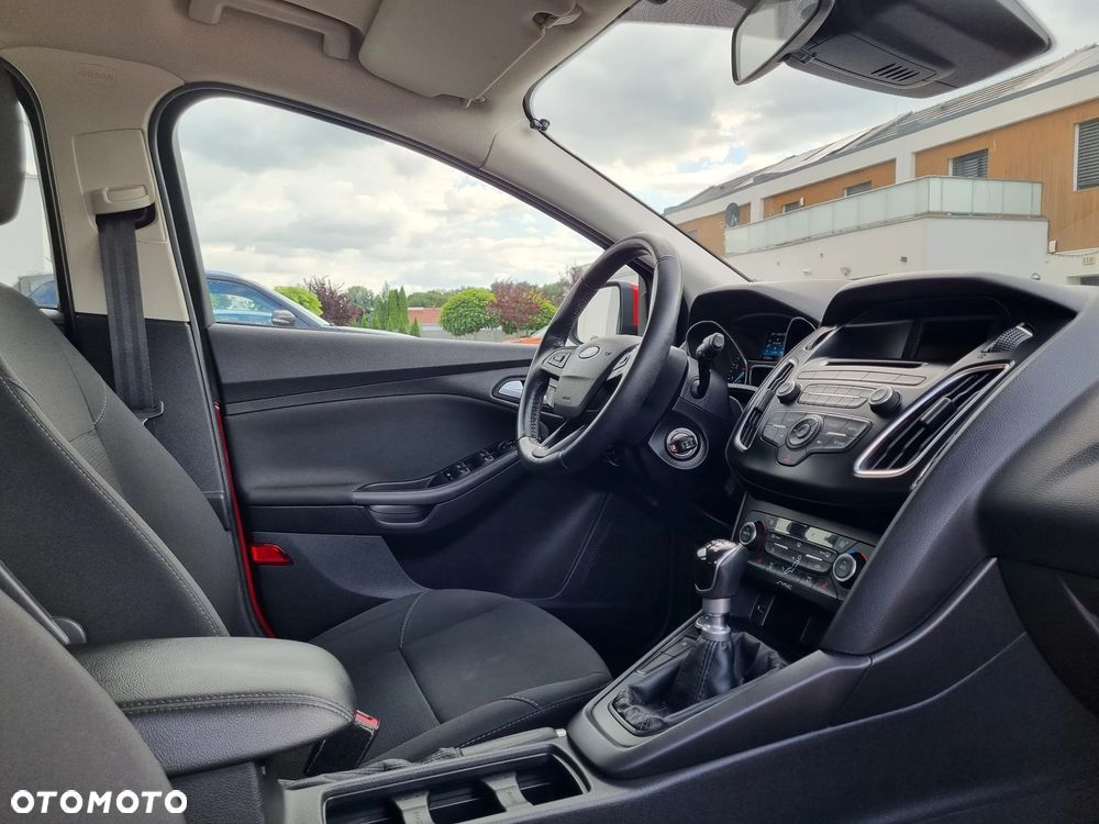 Ford Focus 1.0 EcoBoost Trend - 6