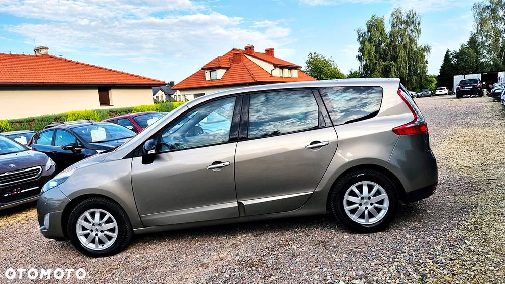 Renault Grand Scenic 2.0 16V 140 CVT Bose Edition - 19
