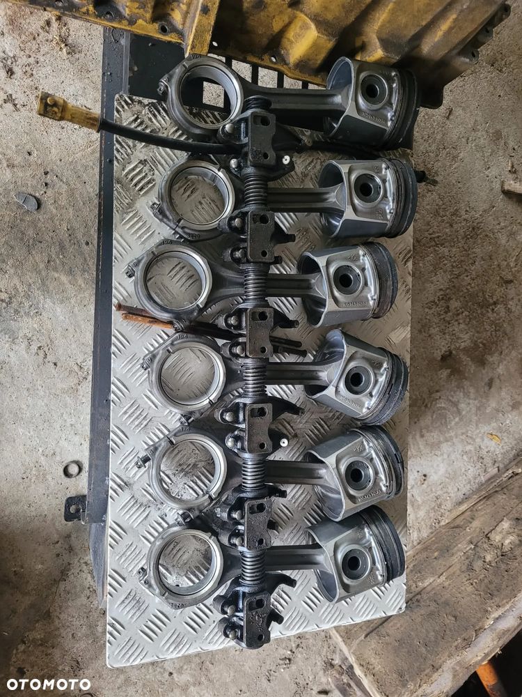 Silnik C6.6 - 13
