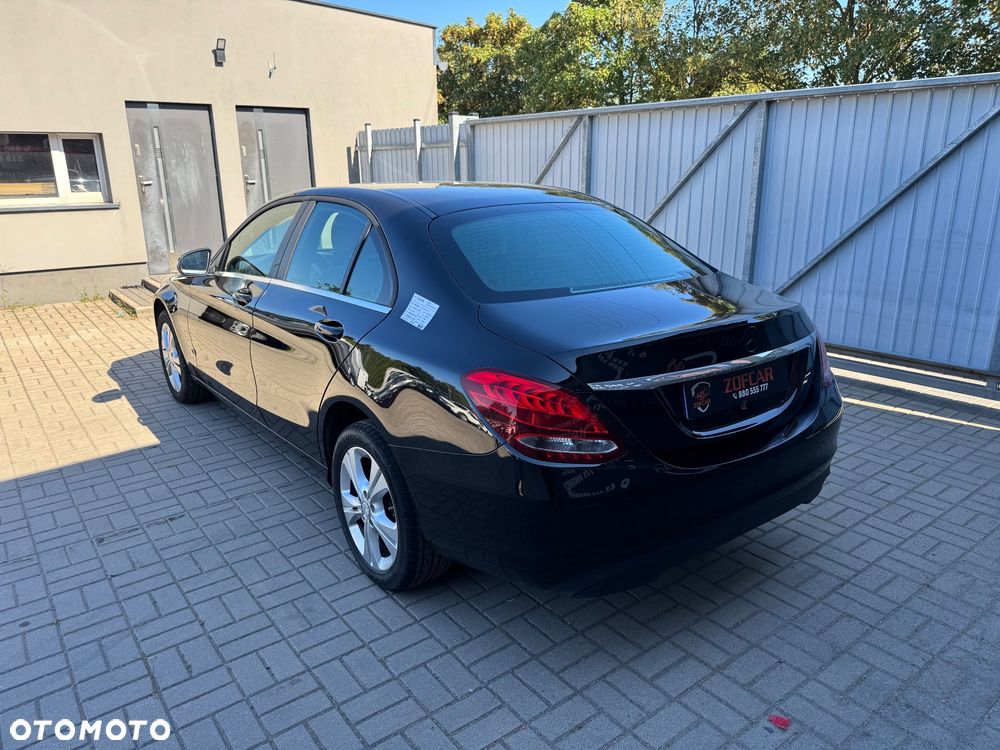 Mercedes-Benz Klasa C 160 AMG Line - 3