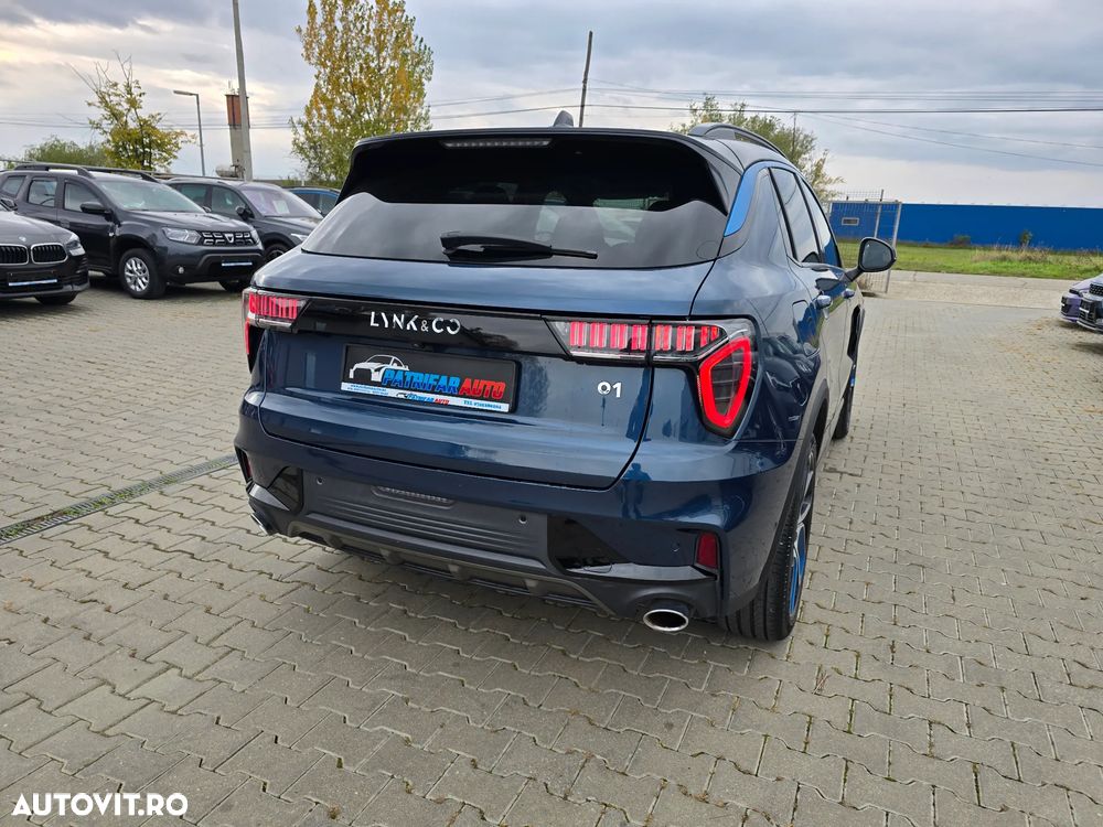 Lynk&Co 01 - 3