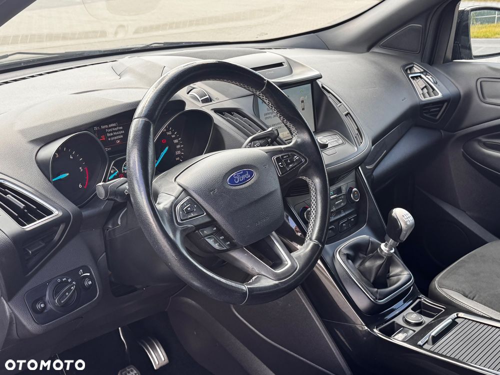 Ford Kuga 2.0 TDCi 2x4 ST-Line - 12