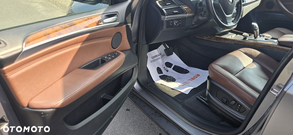 BMW X5 xDrive30d - 33