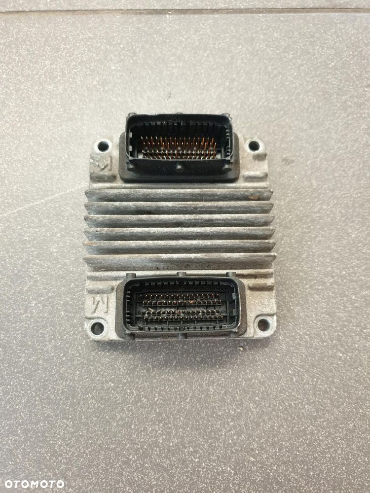 STEROWNIK SILNIKA 3.0 TD ISUZU D-MAX 8973525690 - 1