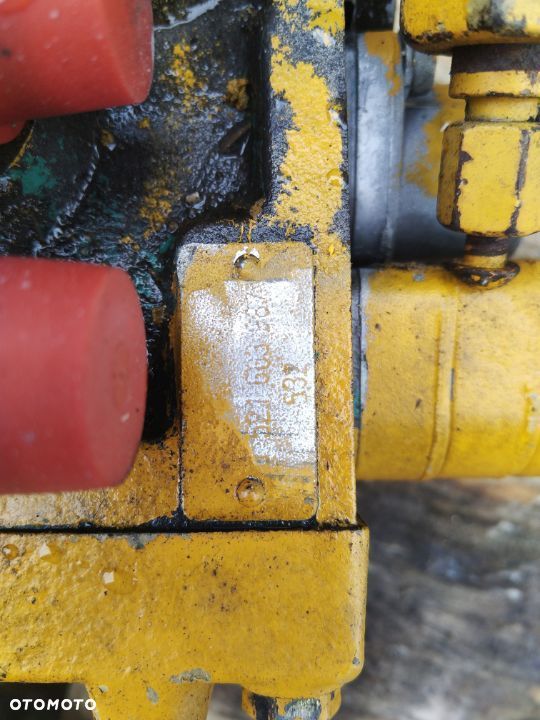 Rozdzielacz 2 sekcyjny Zettelmeyer ZL 500 521 663 987 - 8