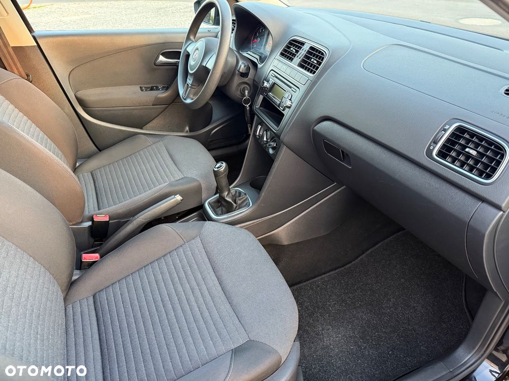 Volkswagen Polo - 23