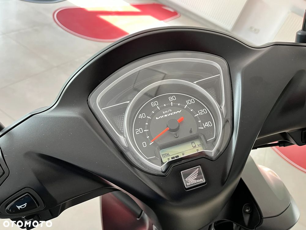 Honda Vision - 8