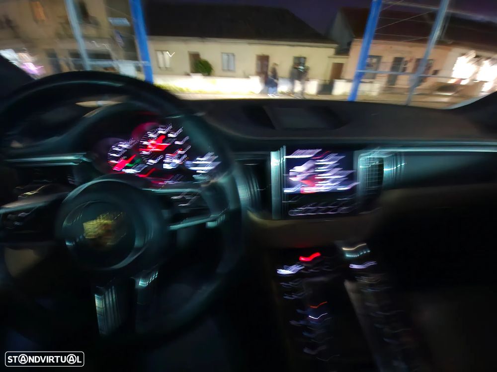Porsche Macan Standard - 19