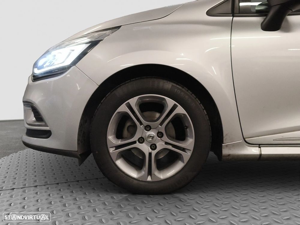 Renault Clio Sport Tourer 0.9 TCE GT Line - 38