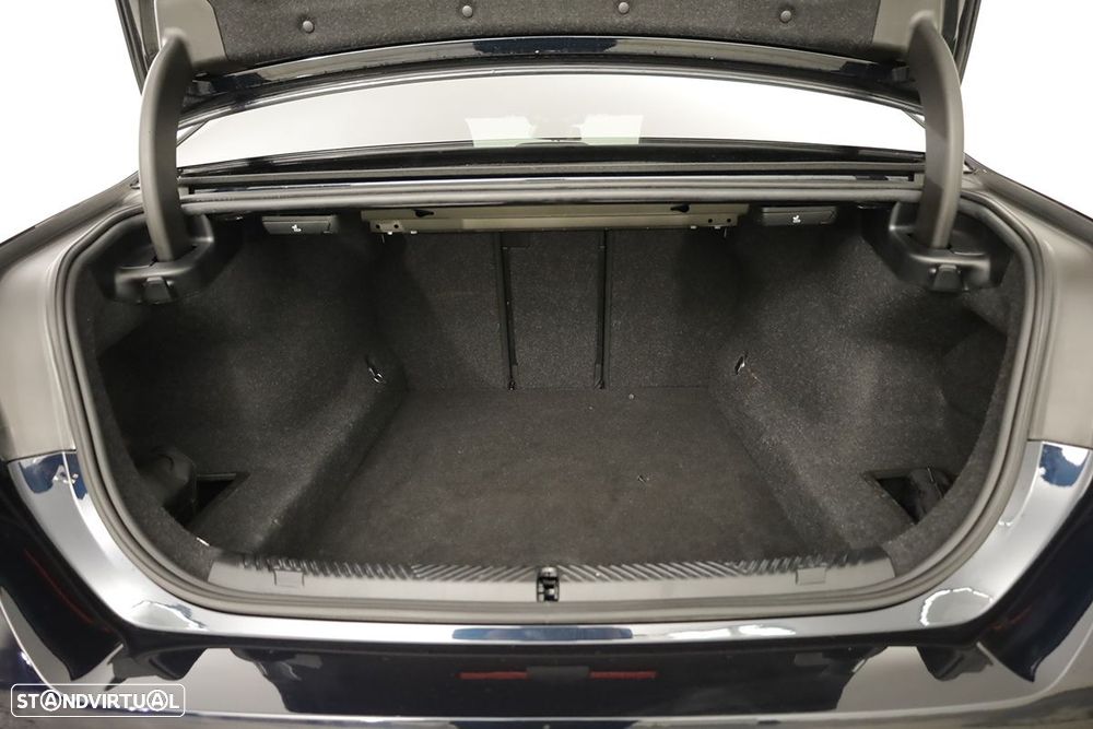 BMW 520 d Pack Desportivo M - 24