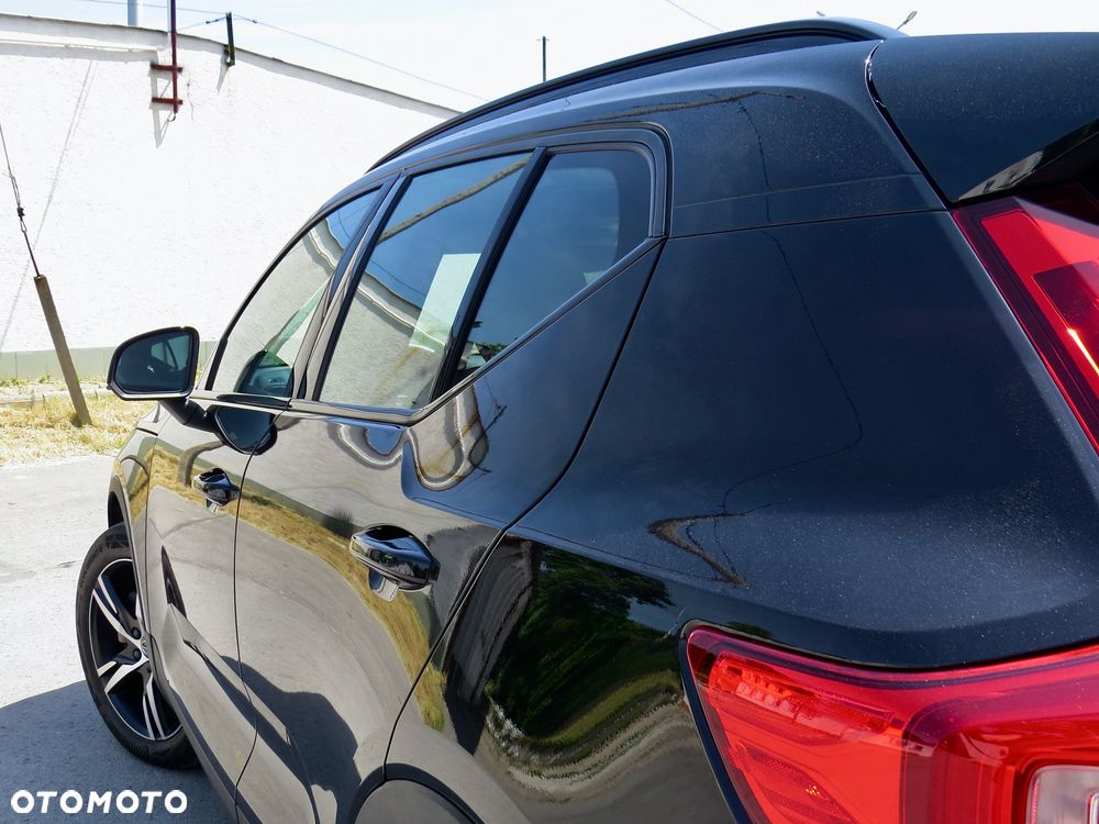 Volvo XC 40 B4 B DKG Ultra Dark - 13