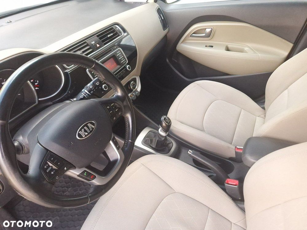 Kia Rio 1.4 XL - 24