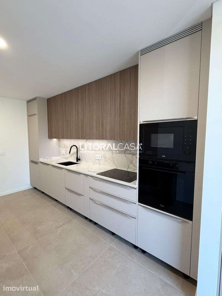 Apartamento T2 | Praia da Barra | Varanda | Garagem fechada - Grande imagem: 3/30