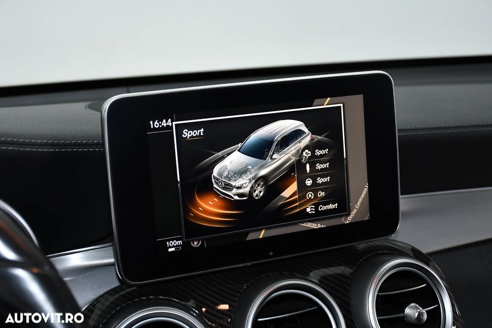 Mercedes-Benz GLC 220 d 4MATIC 9G-TRONIC AMG Line - 21