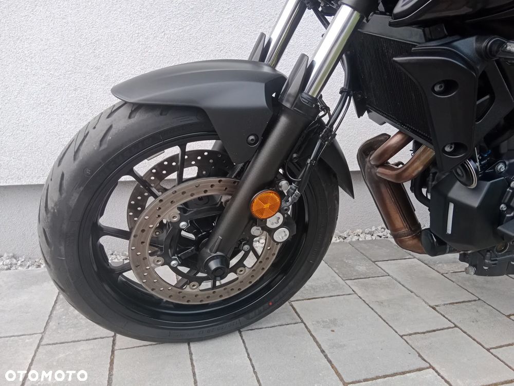 Yamaha MT - 7