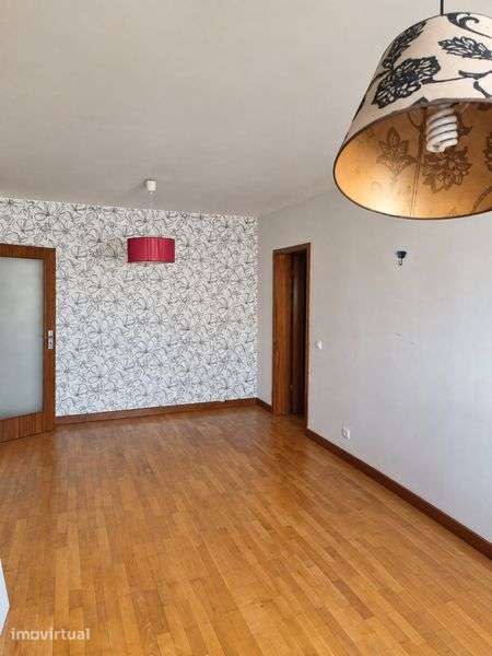 T2 Campo Alegre | Condomínio com jardim, garagem e vigilância - Grande imagem: 2/8