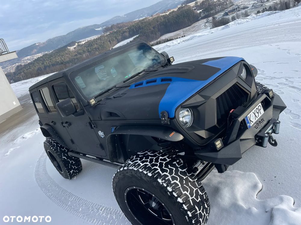 Jeep Wrangler - 2