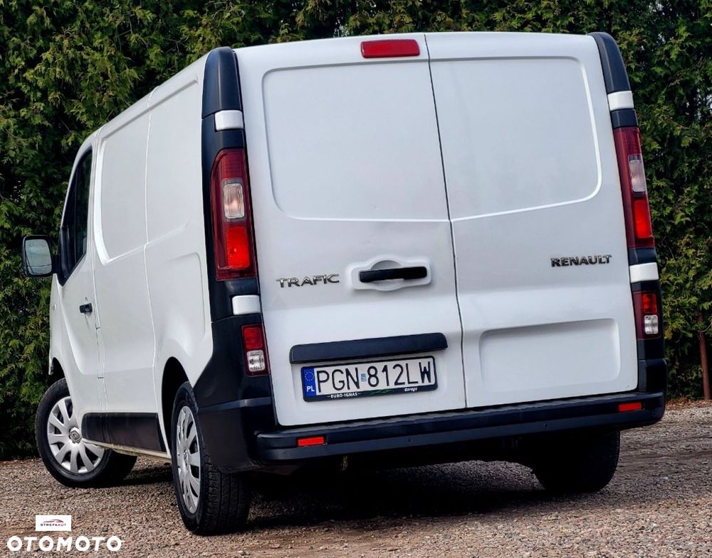 Renault TRAFIC - 2