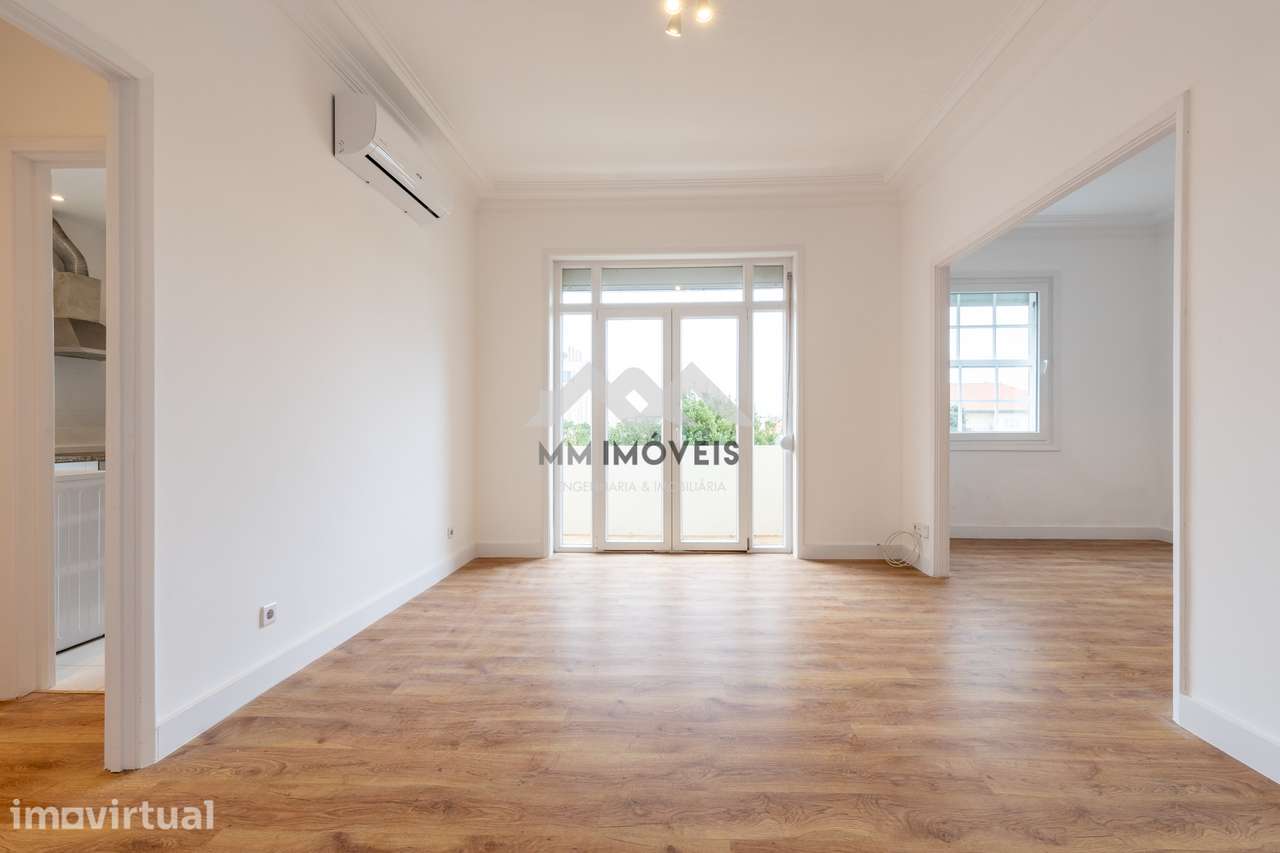 Apartamento T4 Renovado | Arrendamento | Jardim | Varanda | Garagem || - Grande imagem: 3/40