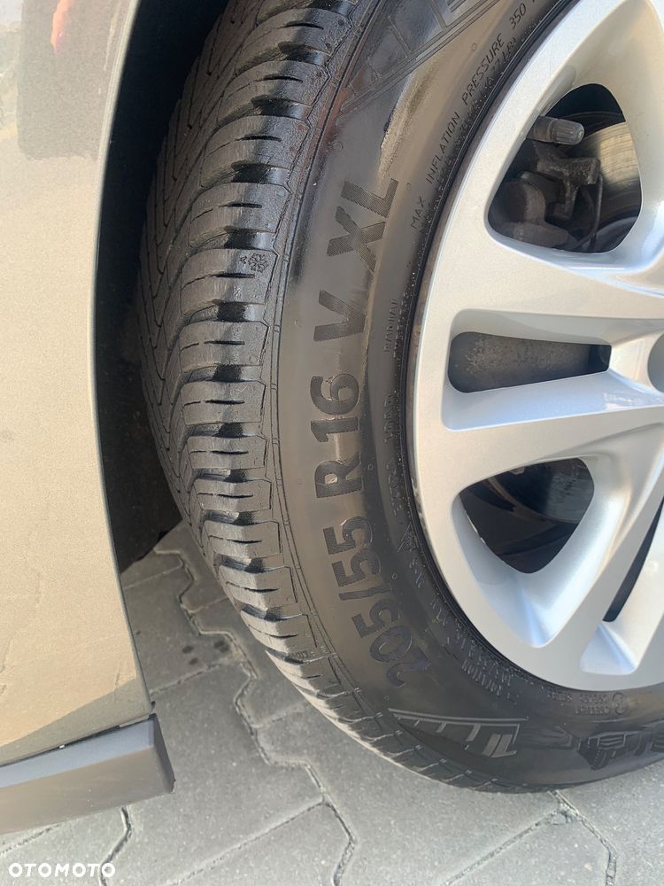 Opel Astra 1.4 T Enjoy S&S - 18